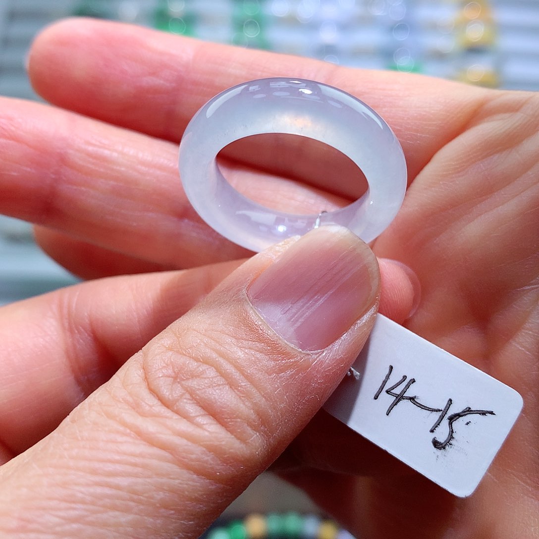 翡翠戒指未镶嵌寄**?15号