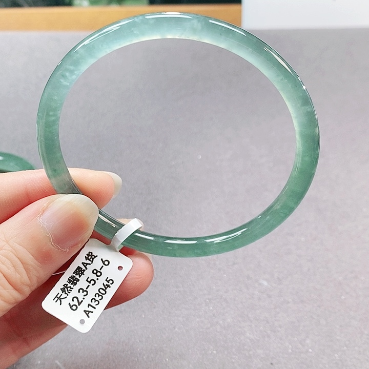 【闪购商品】翡翠手镯（圆镯）未镶嵌