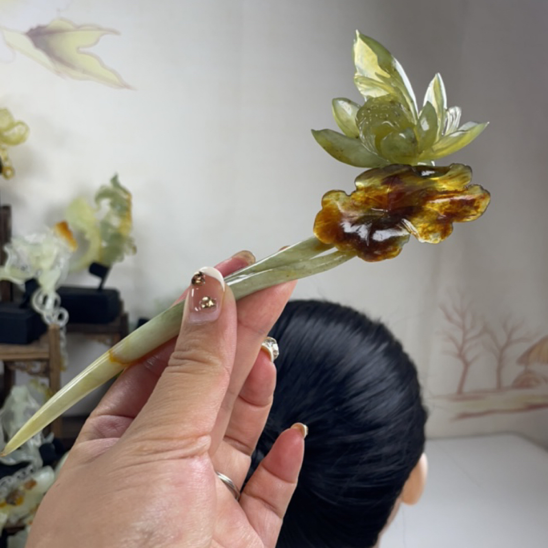 岫玉～荷花发簪。福利款，花玉料子，雕刻立体灵动，簪长19入发13