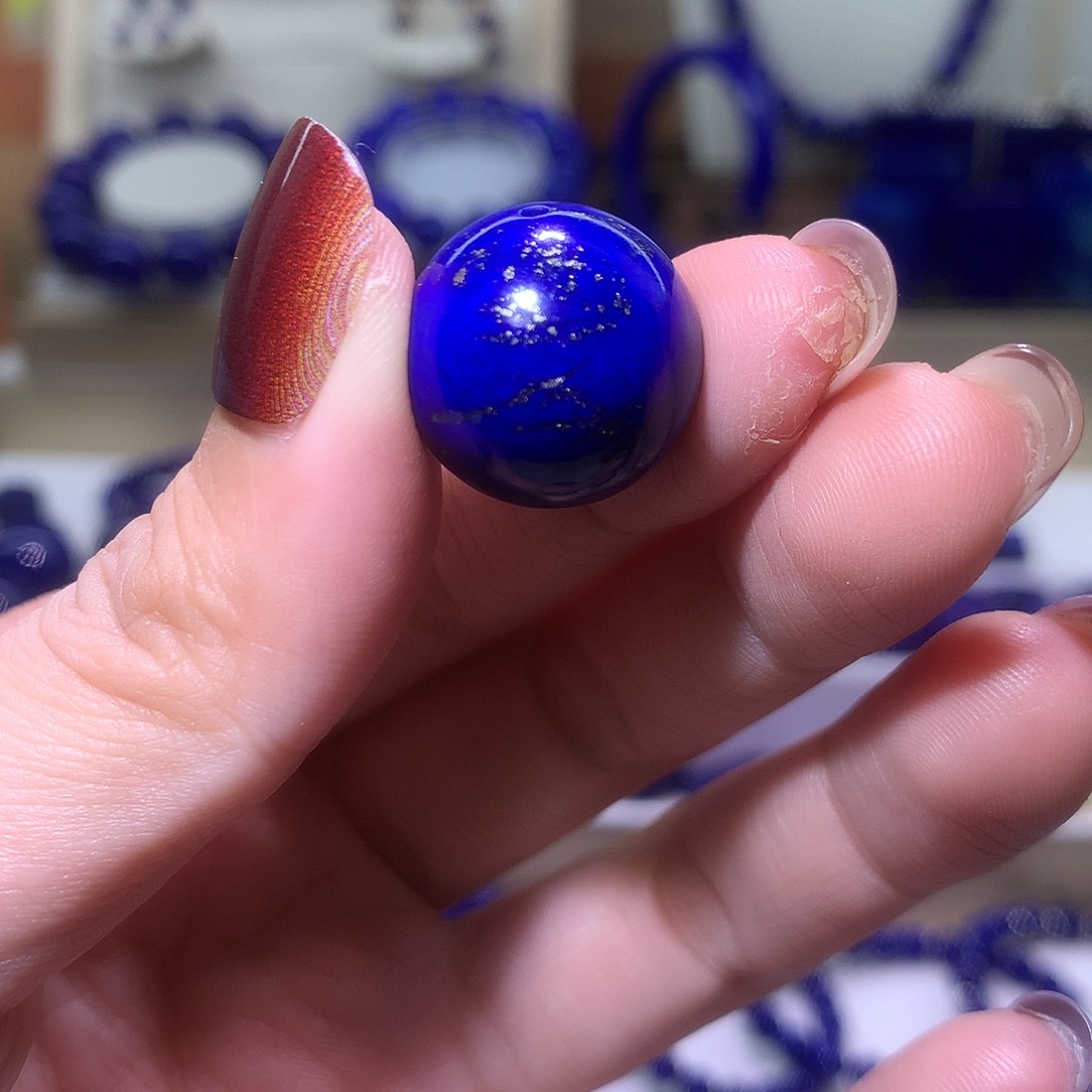 青金石未镶嵌天然原矿单圆珠18．1 m