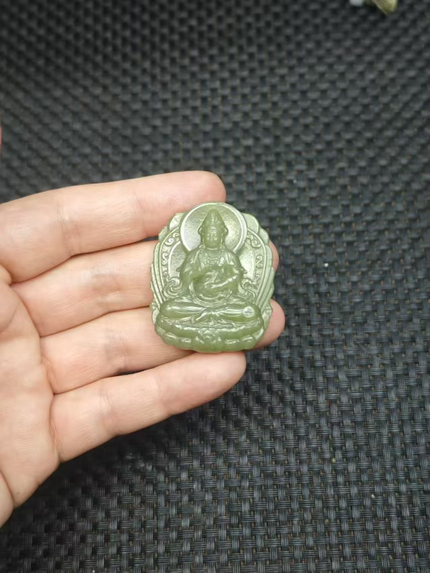 天然和田玉老料精雕观音吊坠2.16清货2