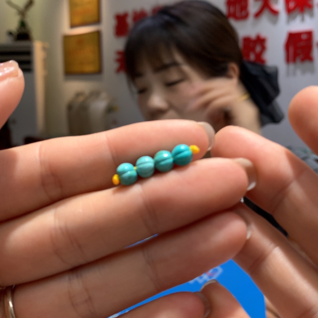 绿松石配饰未镶嵌