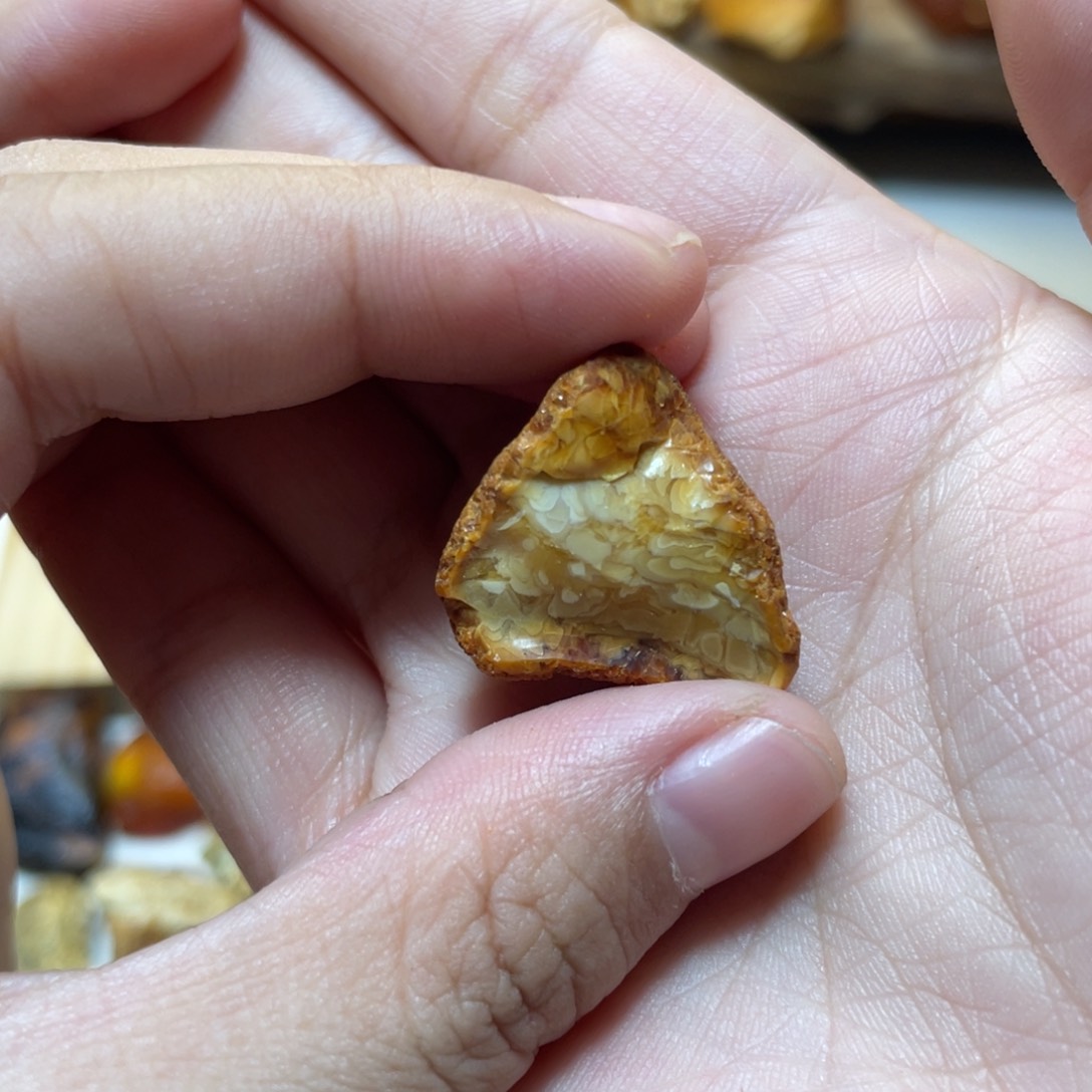 定制琥珀天然原矿