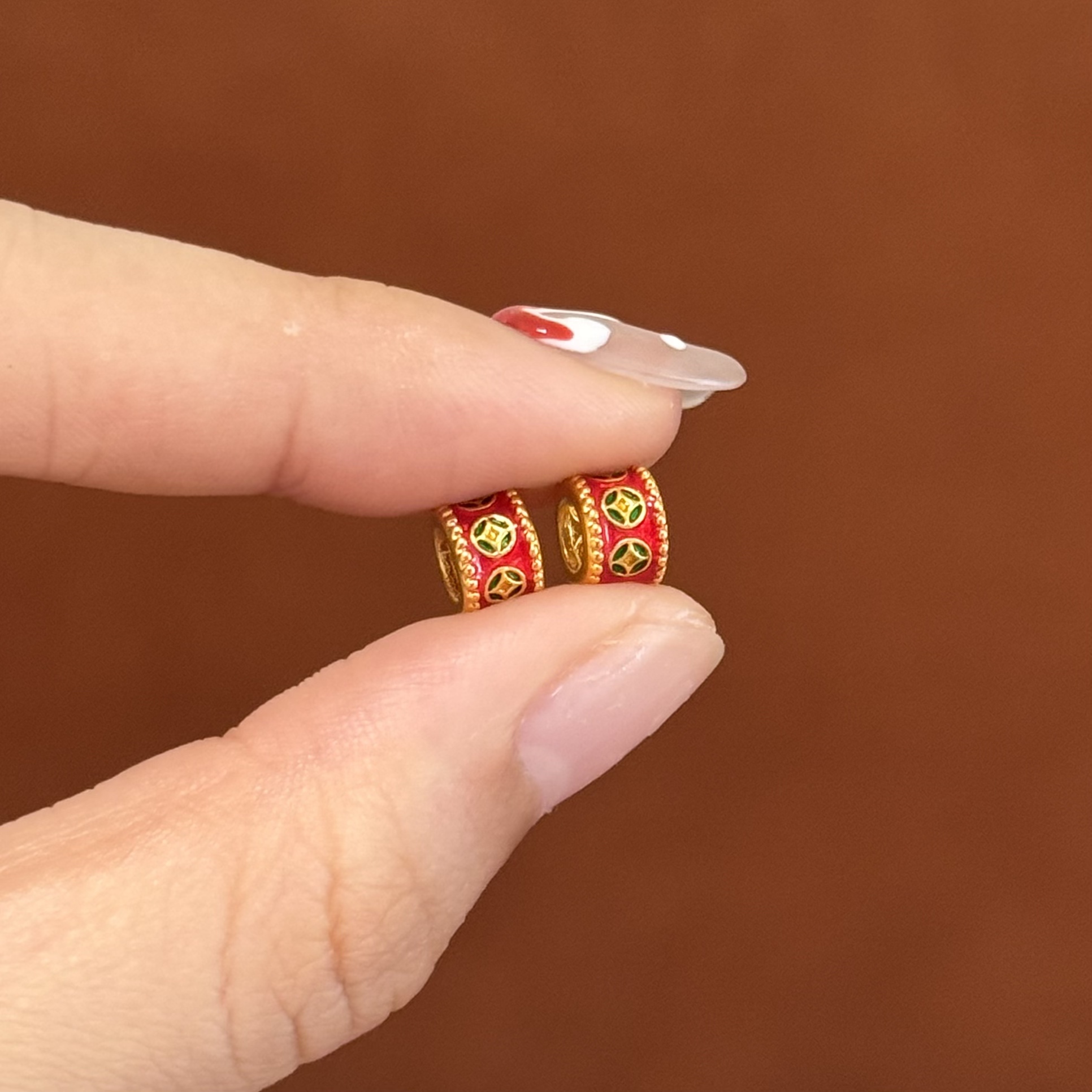 贝贝黄金 足金999 金币跑环 红色 珐琅彩 圆环/中穿 5D工艺 2833