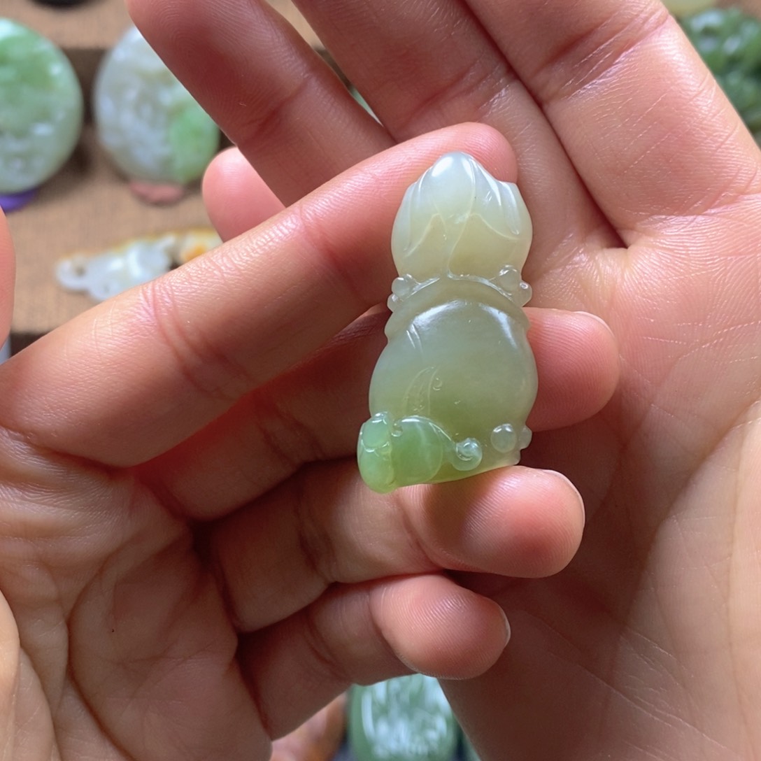 未镶嵌和田玉挂件