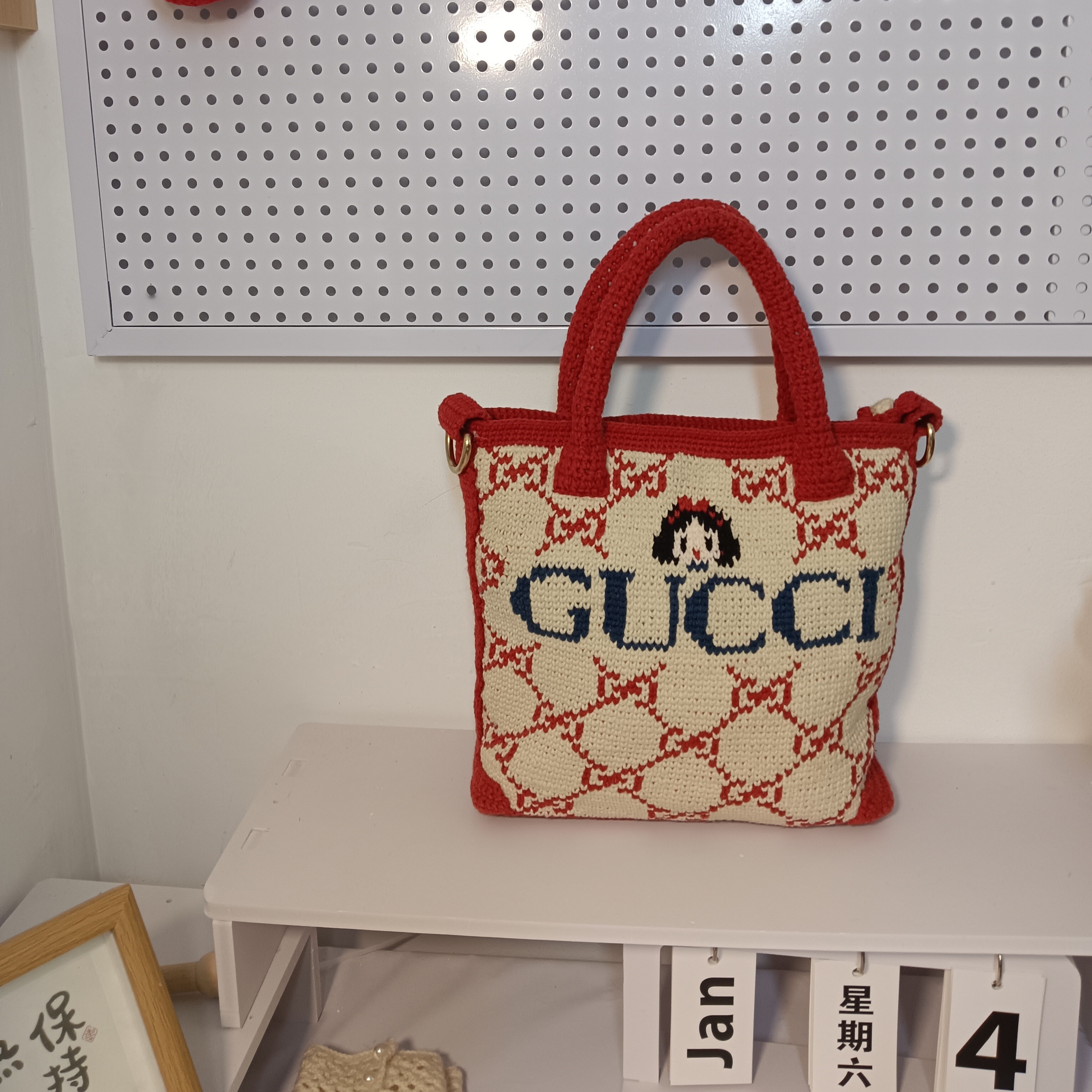 DIY像素包网格包编织毛线钩针十字绣酷奇女孩包包