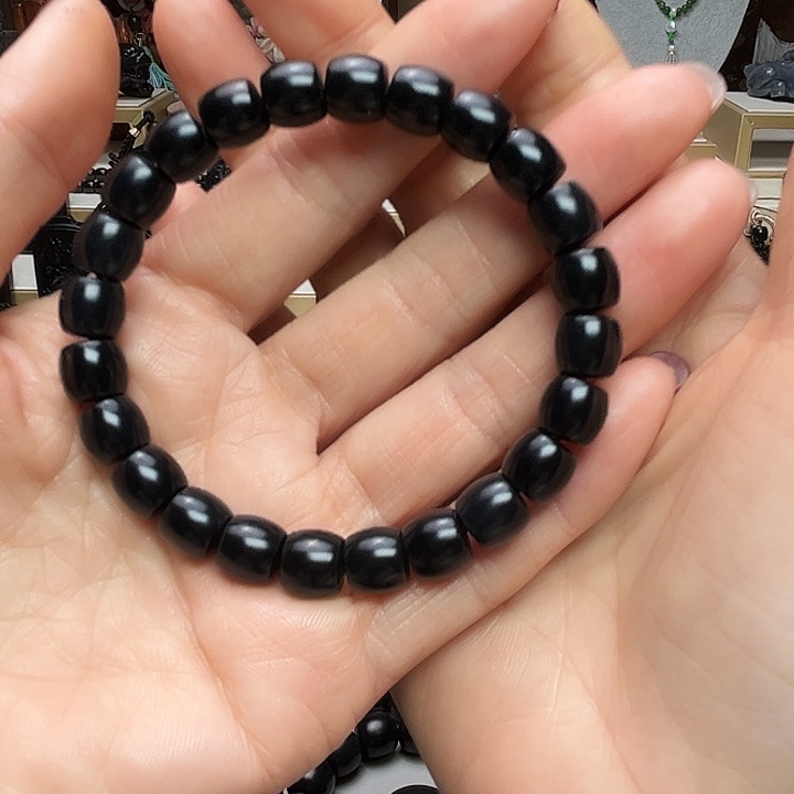 和田玉（墨玉）未镶嵌颈饰卡9精工珠宝级