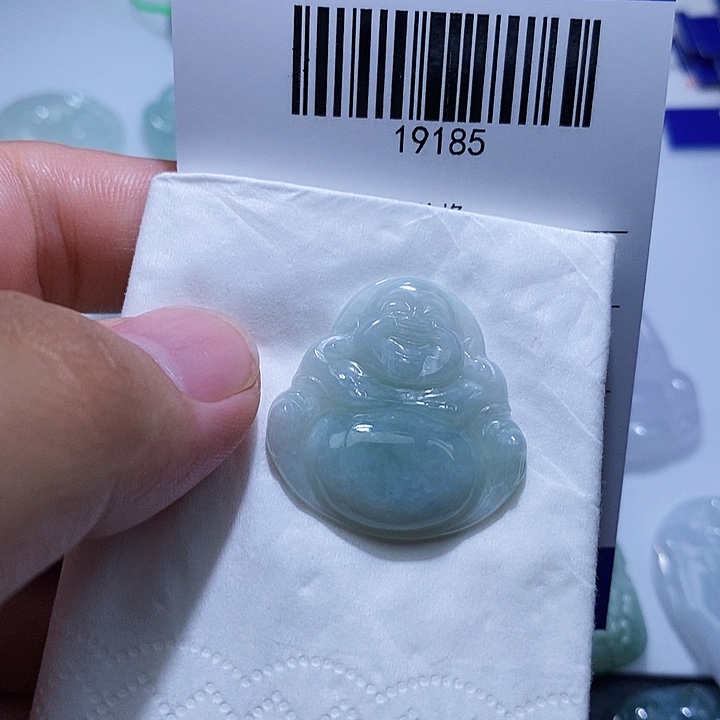 颈饰未镶嵌翡翠天光墟翡翠市场现金代购