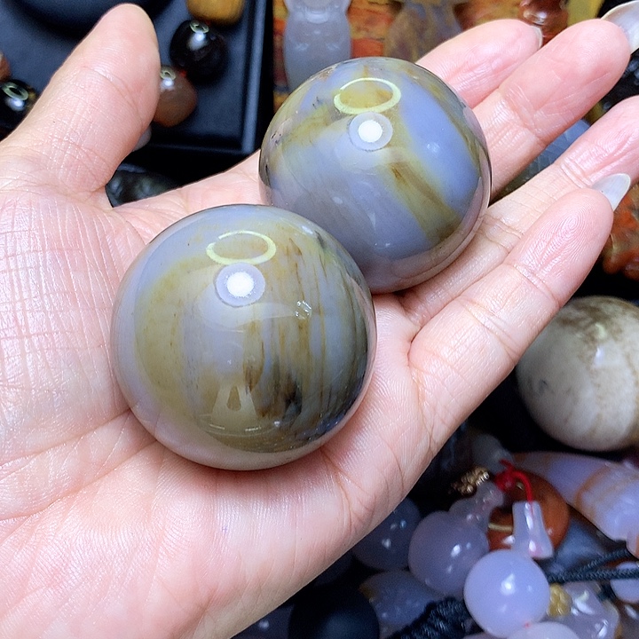 硅化玉未镶嵌手把手盘球