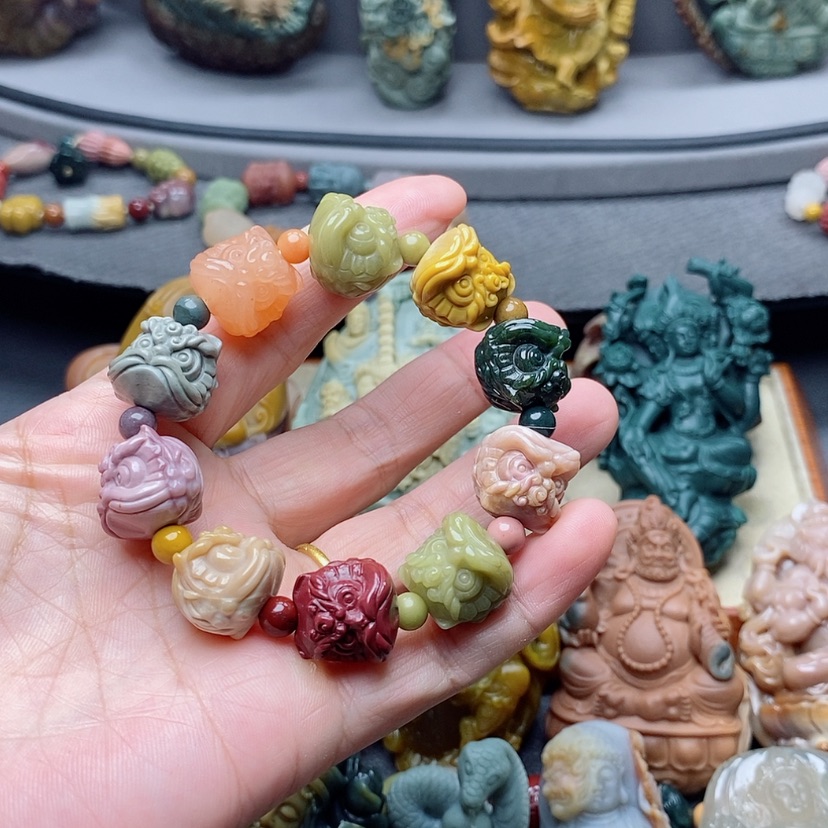 【闪购商品】定制石英质玉吊坠未镶嵌