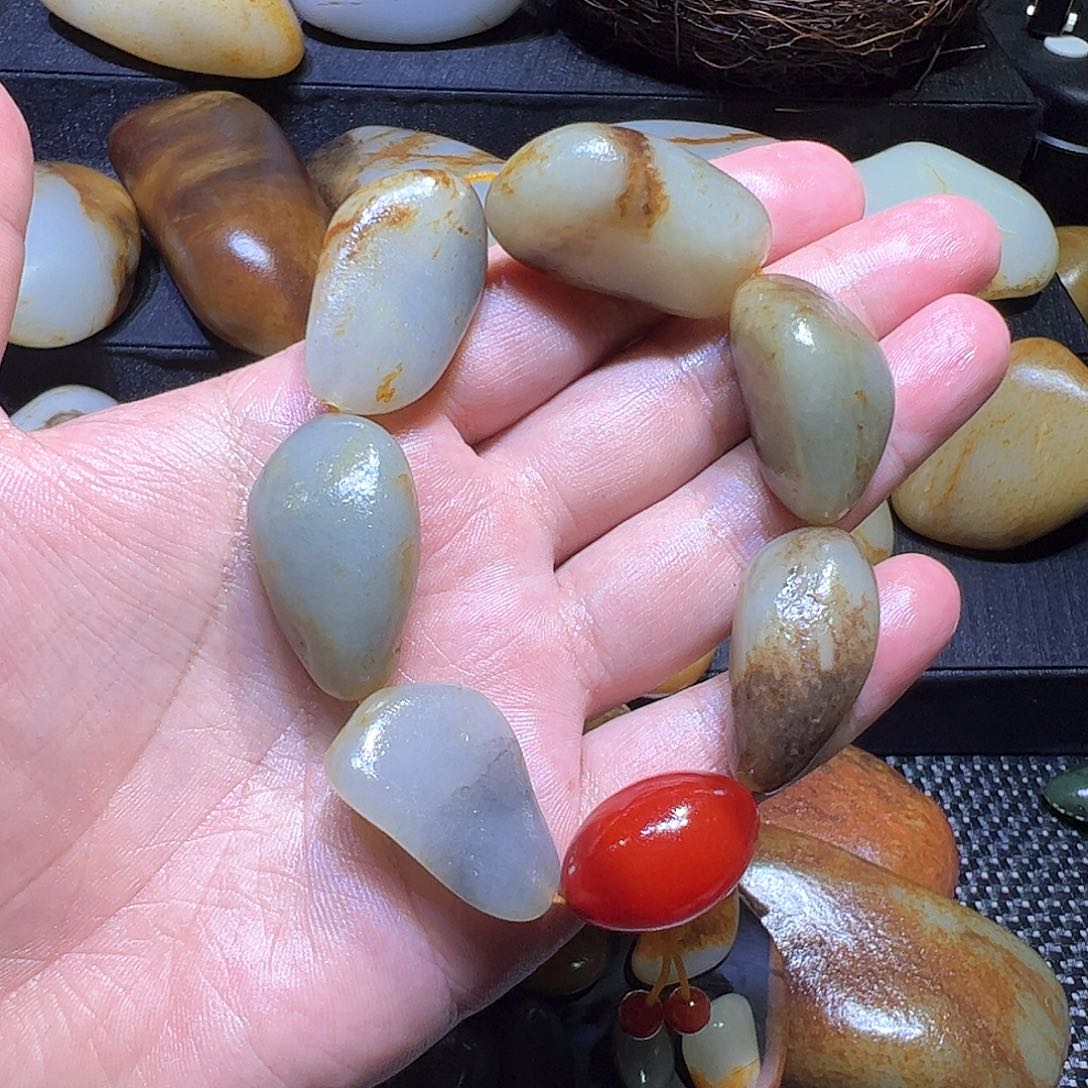 和田玉（子料）未镶嵌套链84克