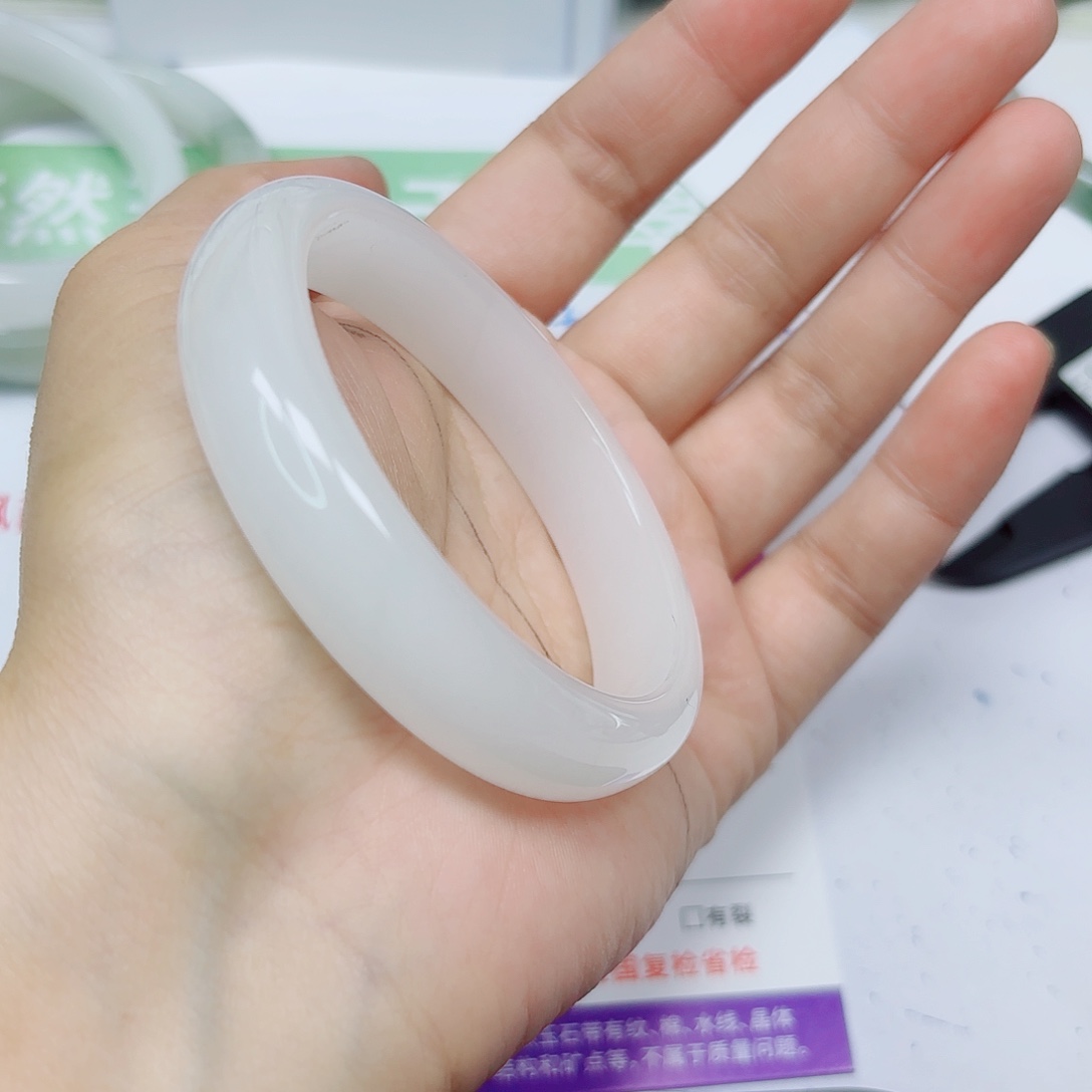 石英质玉未镶嵌手镯102/55