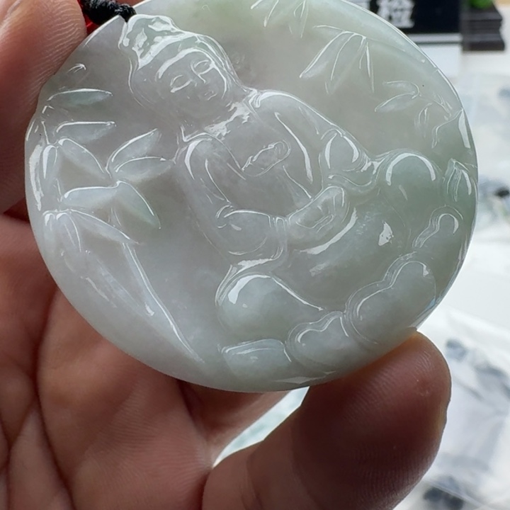 翡翠未镶嵌颈饰天然缅甸A货翡翠