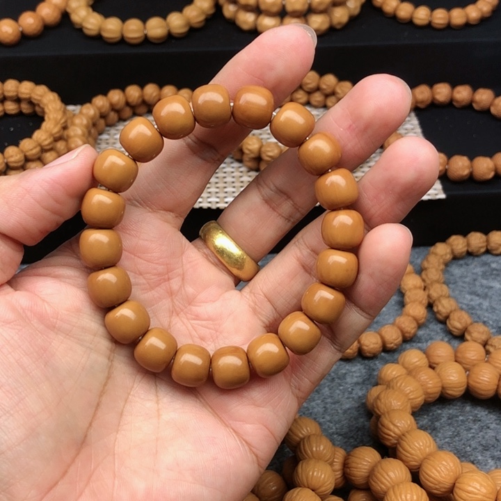 猴头核桃手串持****、全品老邢