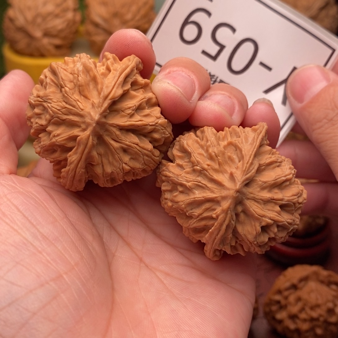 文玩核桃把件苹果39