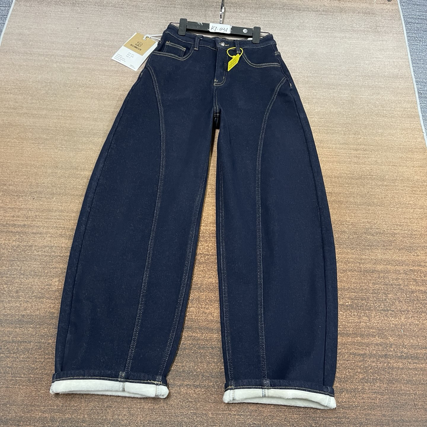 #K7-031 加绒-厚绒 高品质 普洗蓝超酷弯刀气球女裤 高弹