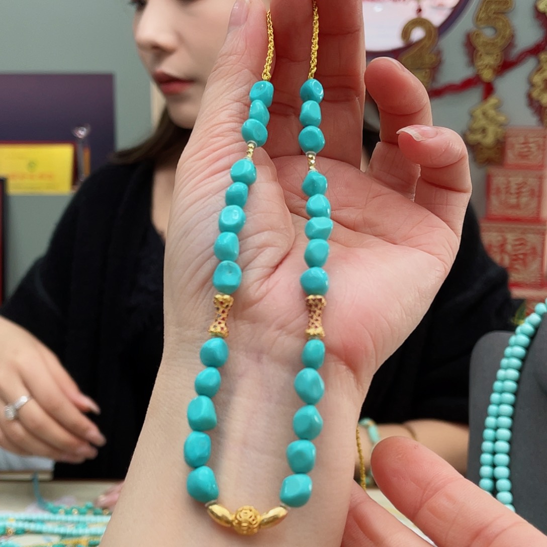 绿松石颈饰18K金镶嵌