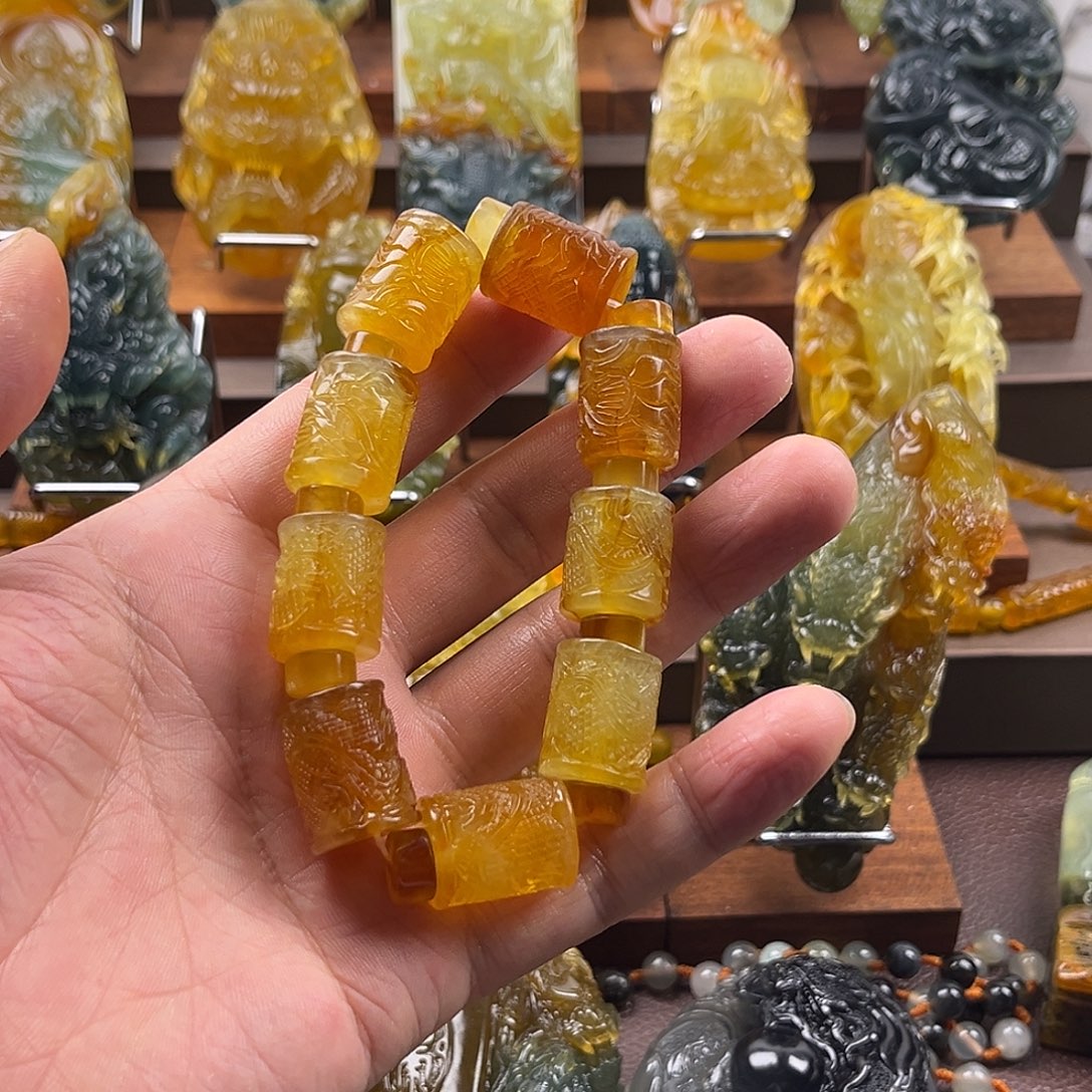 拾***彡蛇纹石玉未镶嵌颈饰