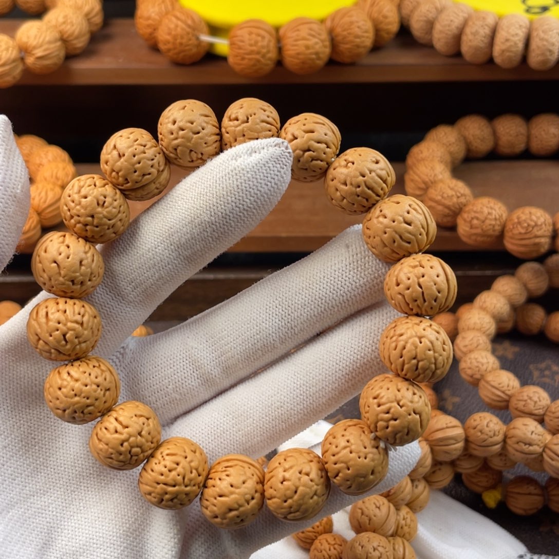 吊坠桃核大金丹精品