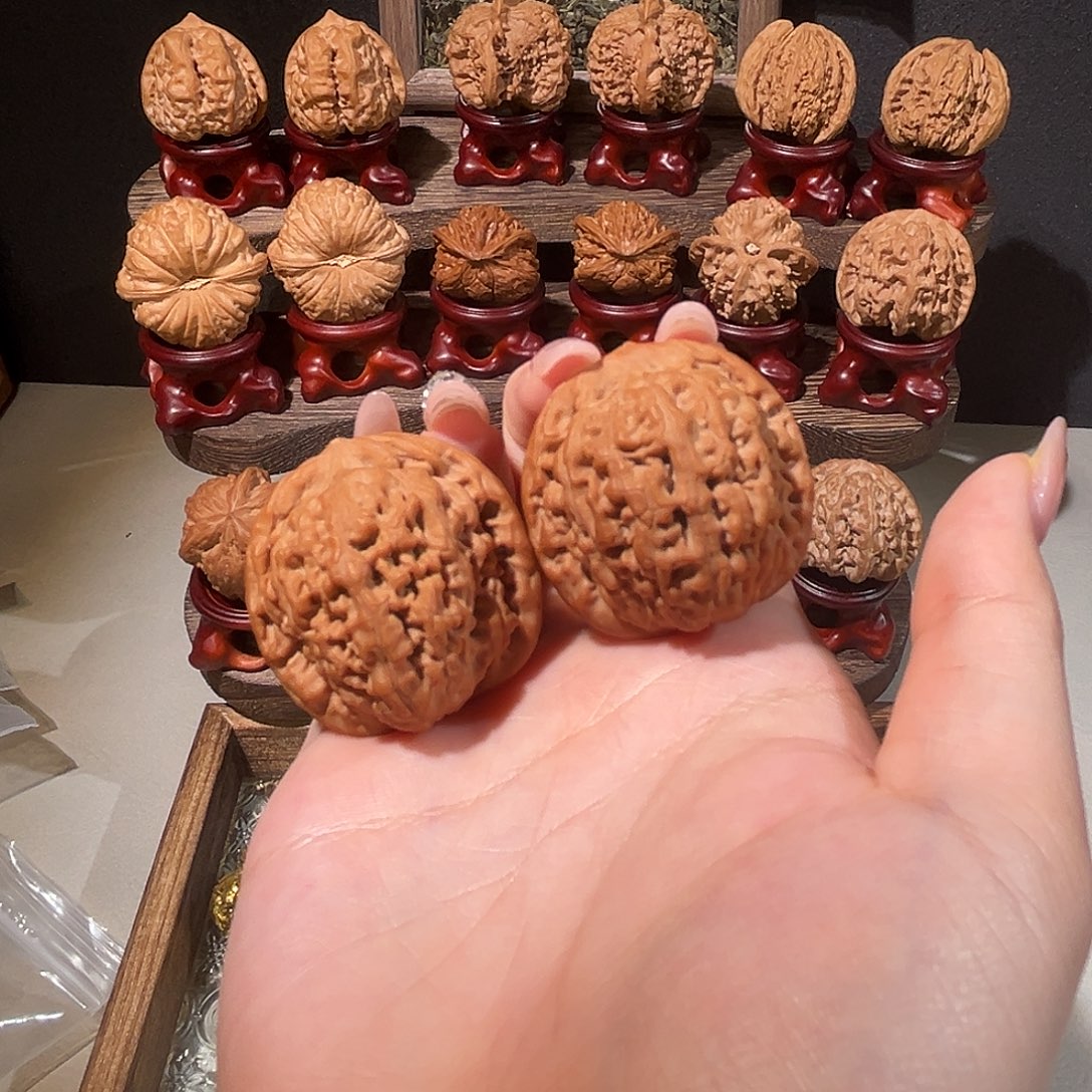 把件文玩核桃原树全品莲花