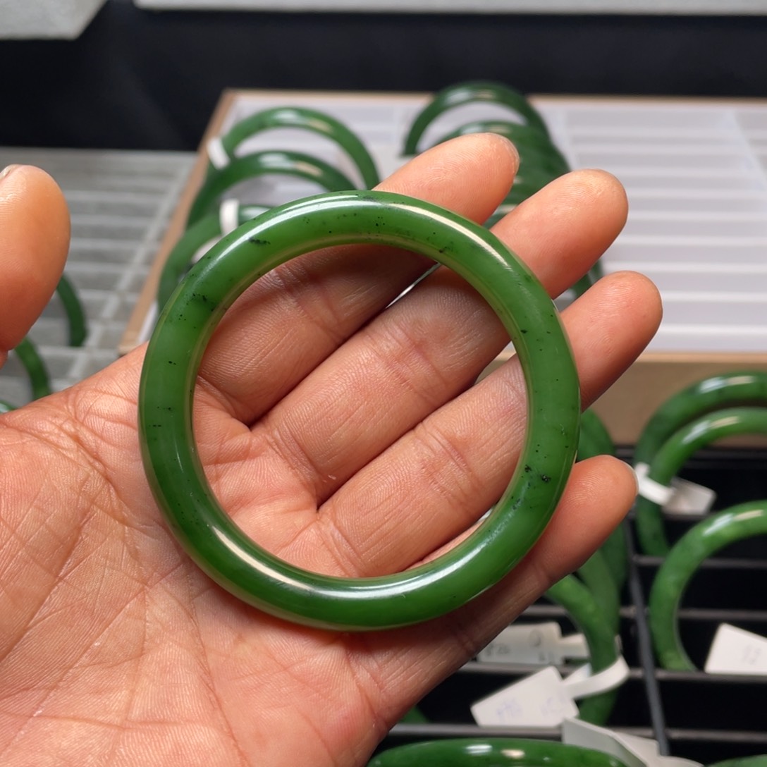 和田玉（碧玉）手镯未镶嵌✨️**