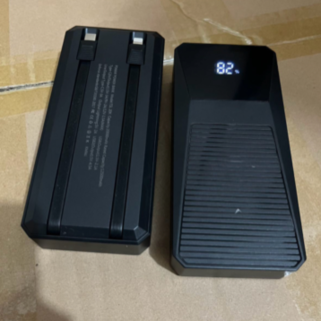 （充电宝）特斯黑色充电宝