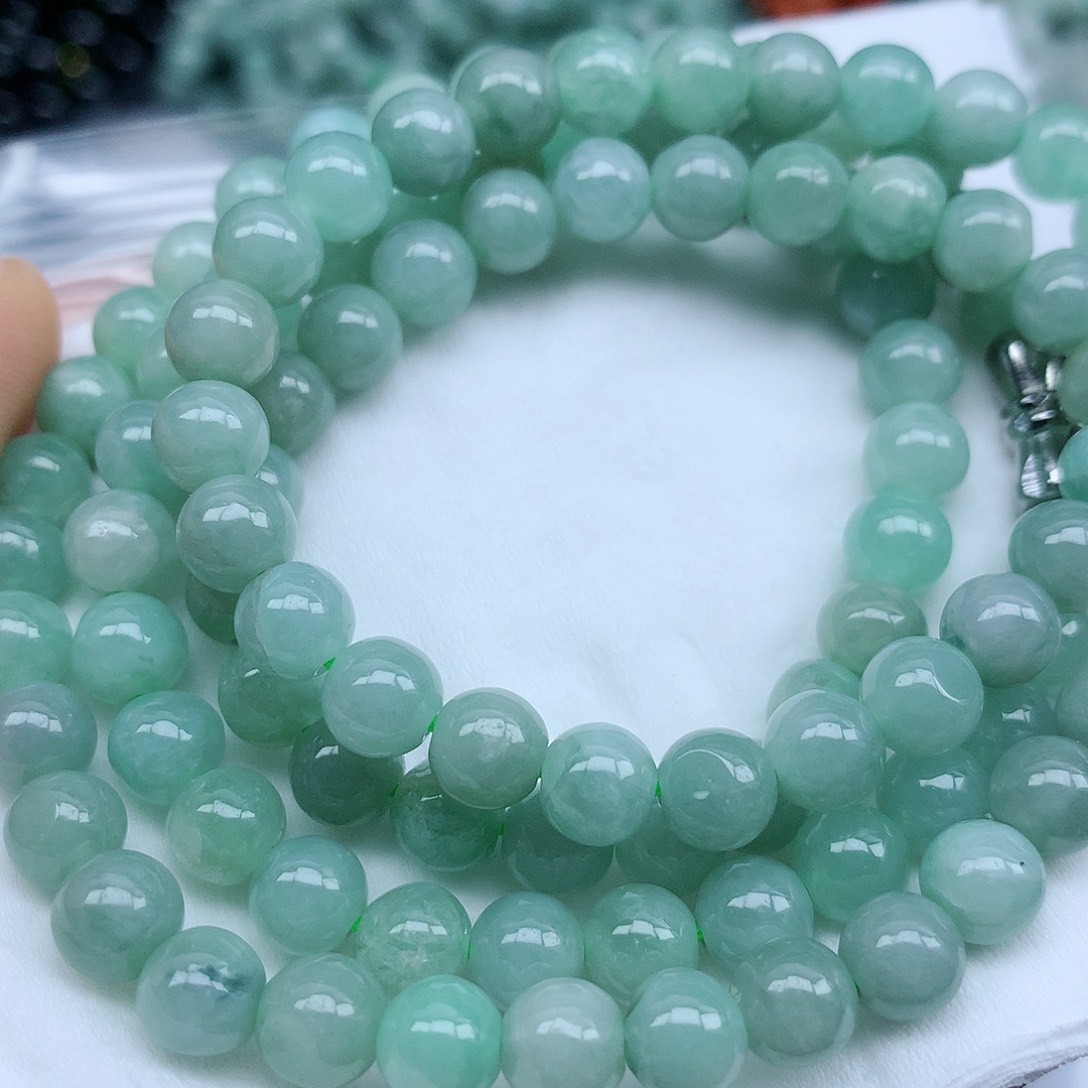 翡翠颈饰未镶嵌手串