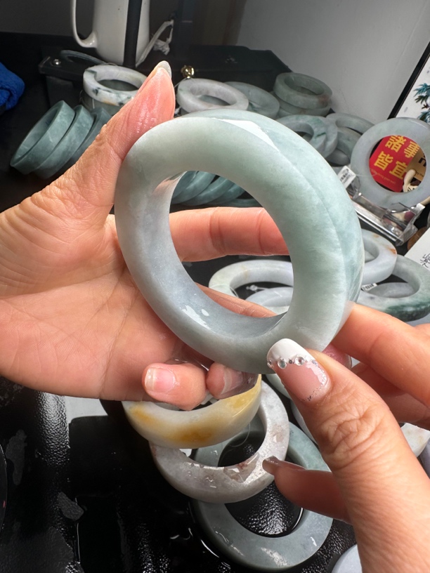 天然翡翠手镯A货定制