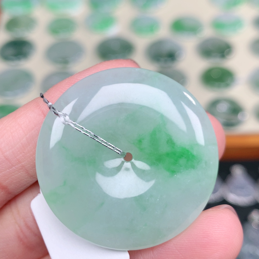 翡翠未镶嵌吊坠(不含链)35.2-6.1