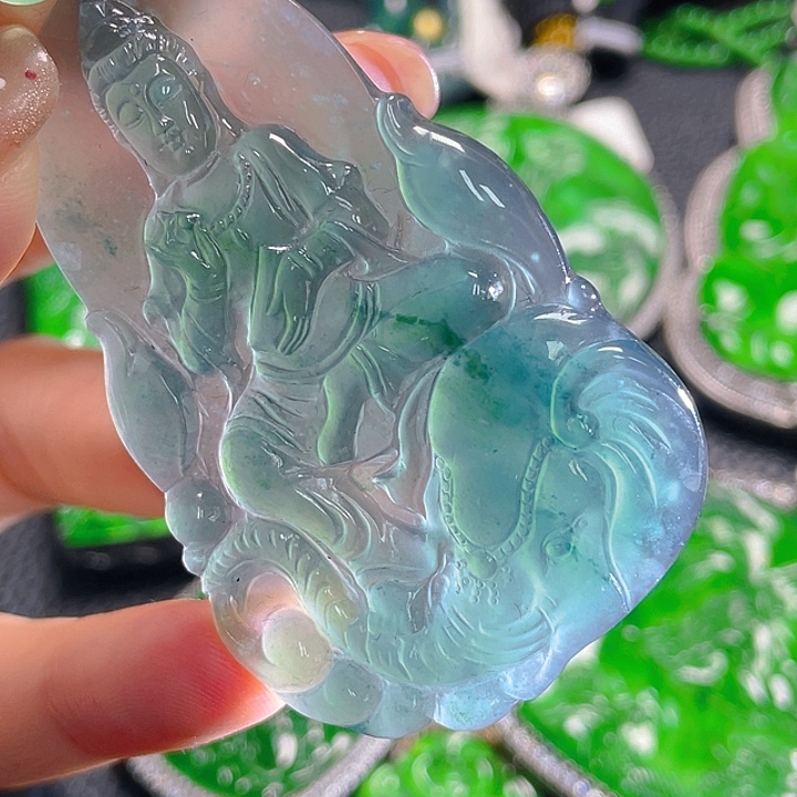 翡翠颈饰未镶嵌58，