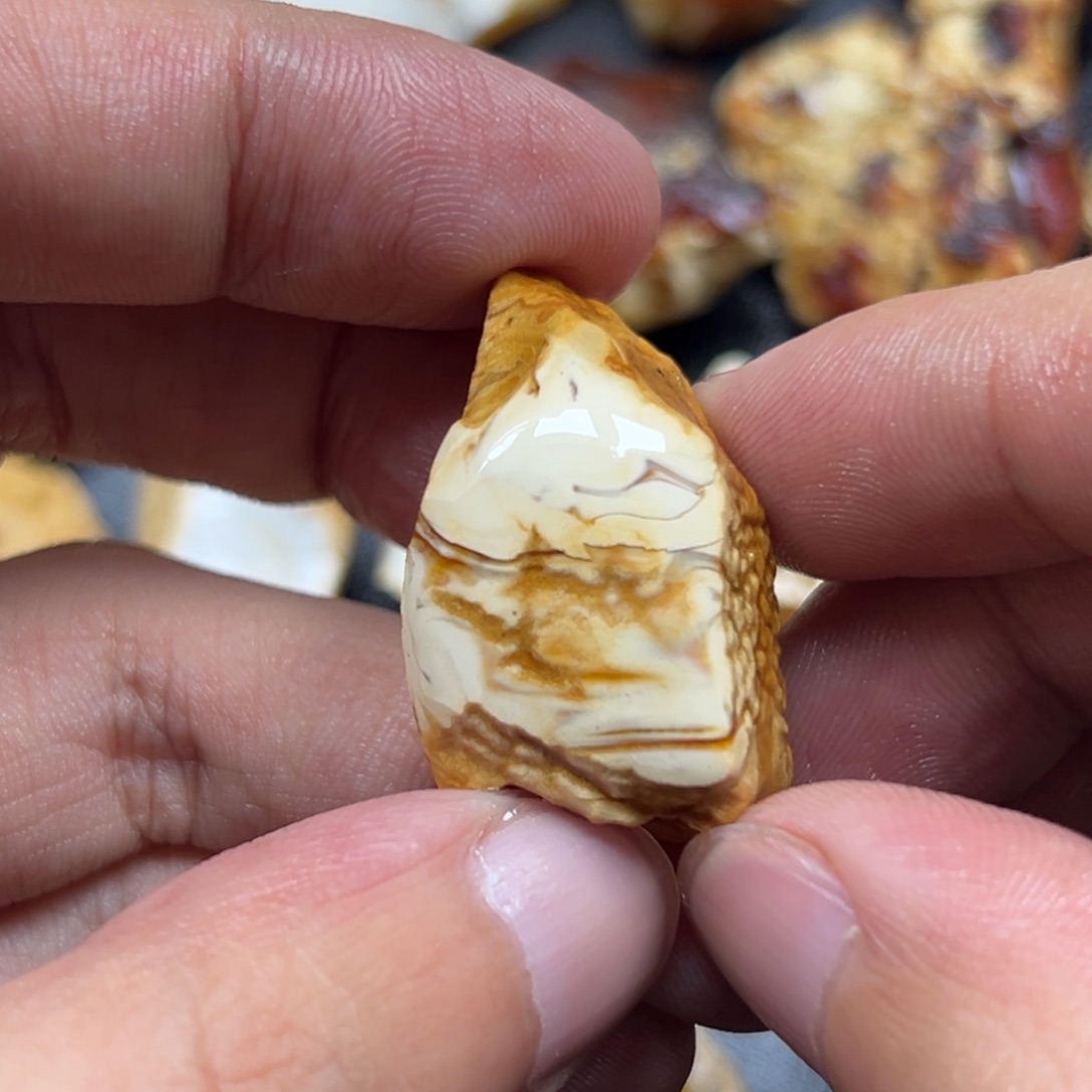 定制琥珀未镶嵌琥珀蜜蜡原石定制