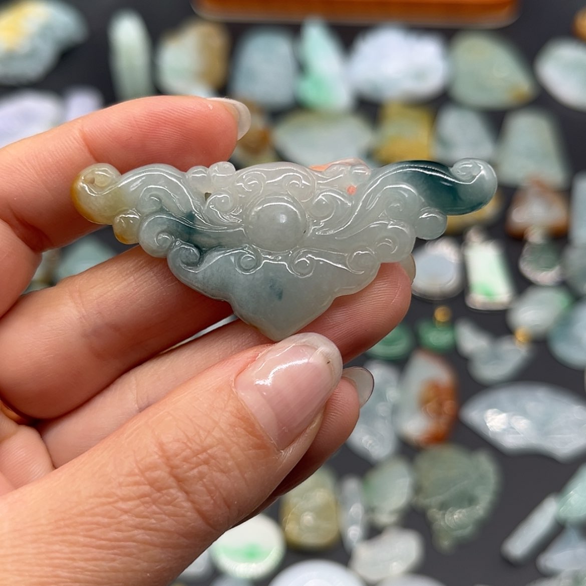 【闪购商品】翡翠颈饰未镶嵌玉衡