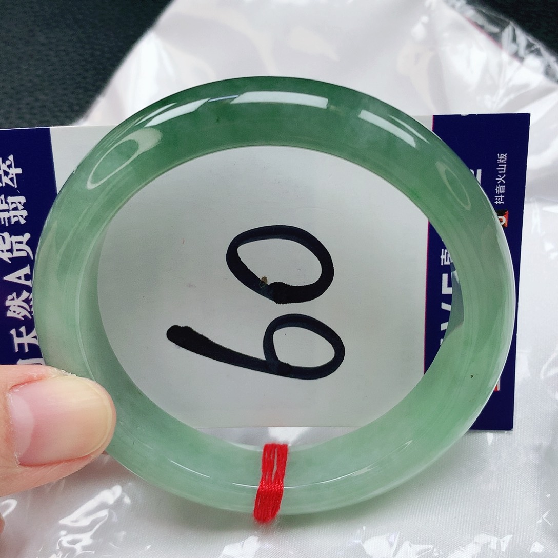 翡翠手镯未镶嵌缅甸天然A货翡翠