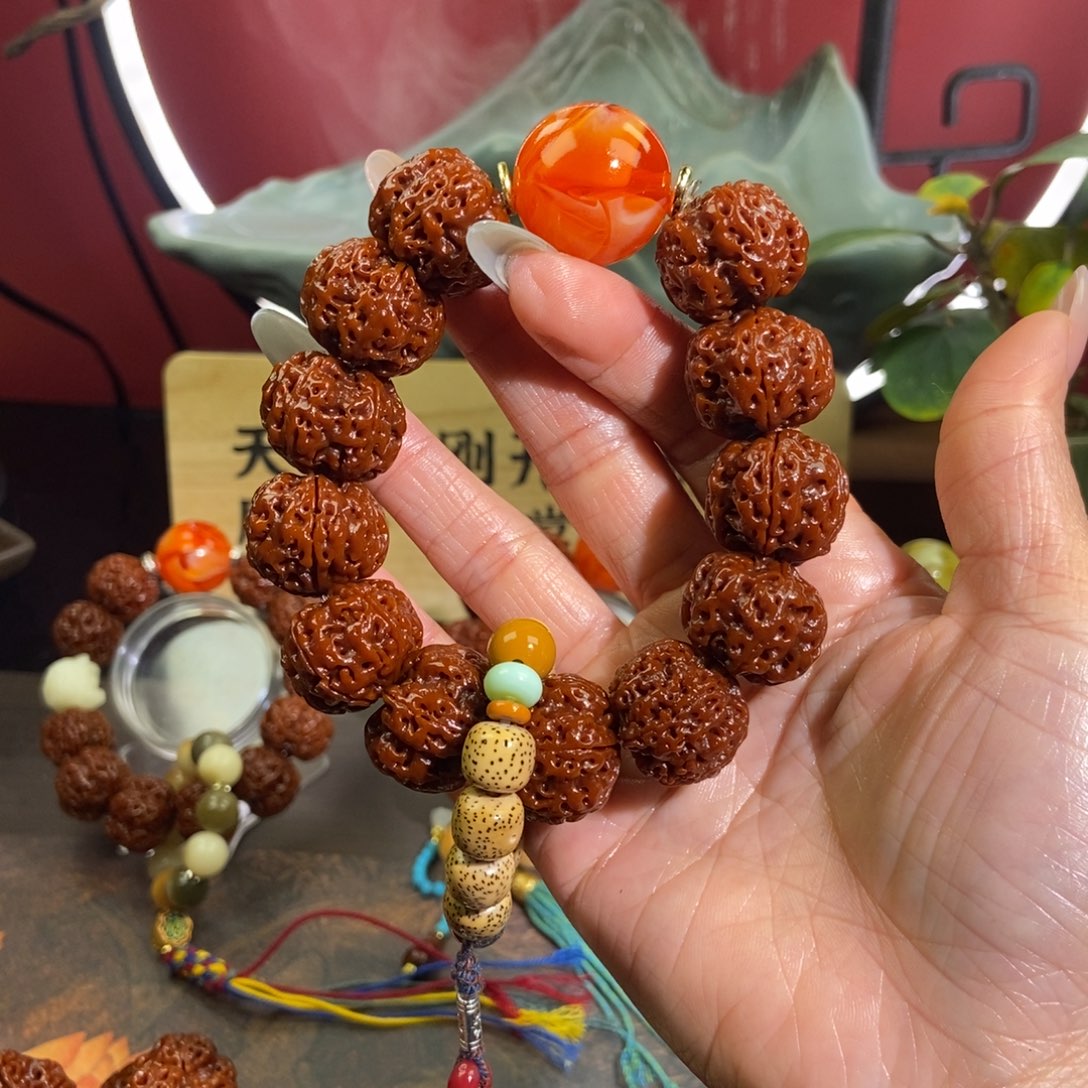 金刚菩提吊坠522。           