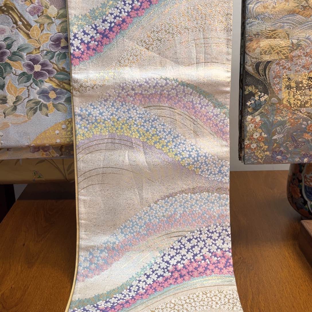 织绣连山唐织樱花