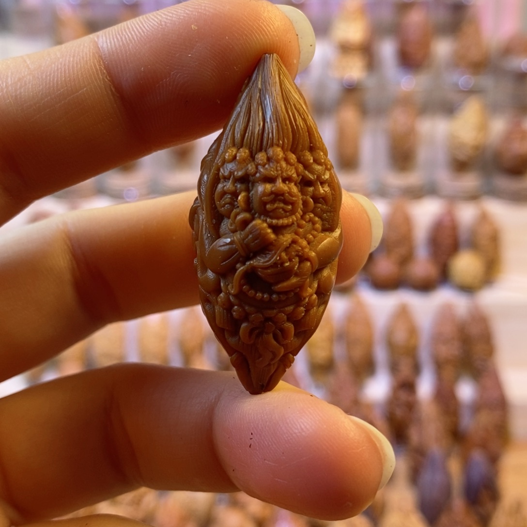 橄榄核手串/手链三头六臂冥王