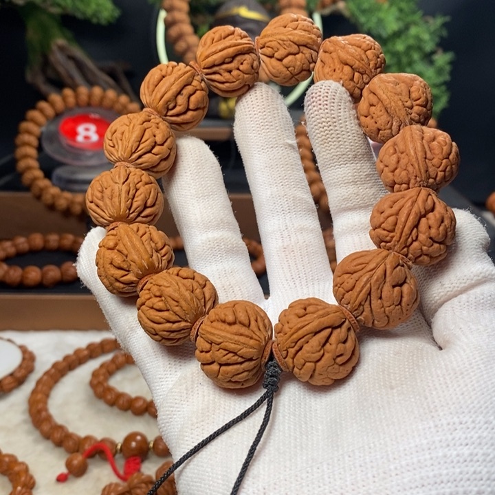 桃核吊坠秦岭龙纹