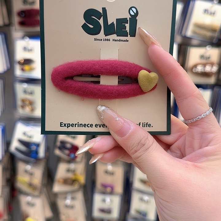 红色黄爱心掰掰夹