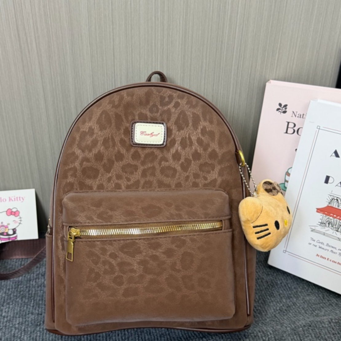 港风ins细闪豹纹耐磨学院风防脏双肩包百搭复古轻奢