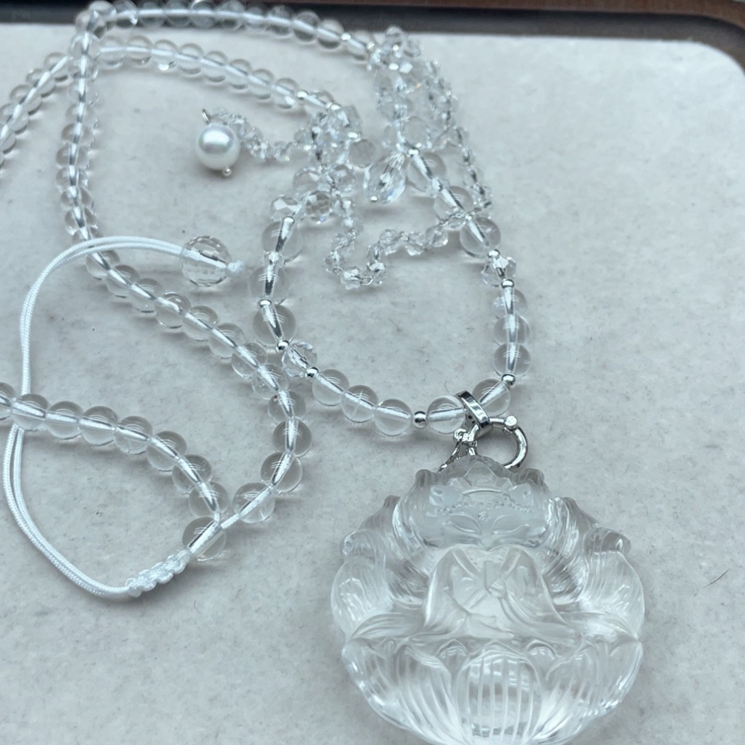 水晶吊坠(不含链)未镶嵌灿****?