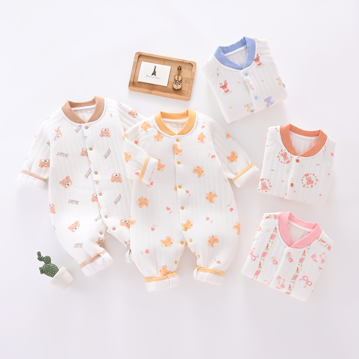 婴儿保暖无骨连体衣新生儿春秋夹棉哈衣宝宝外出空气棉一件时尚D