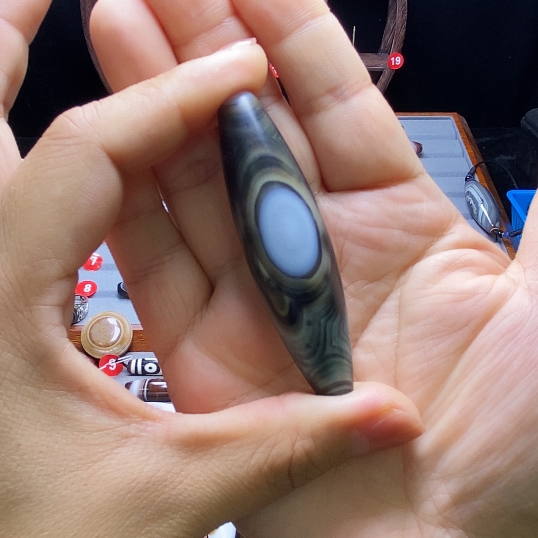 利***丸玛瑙/玉髓未镶嵌颈饰