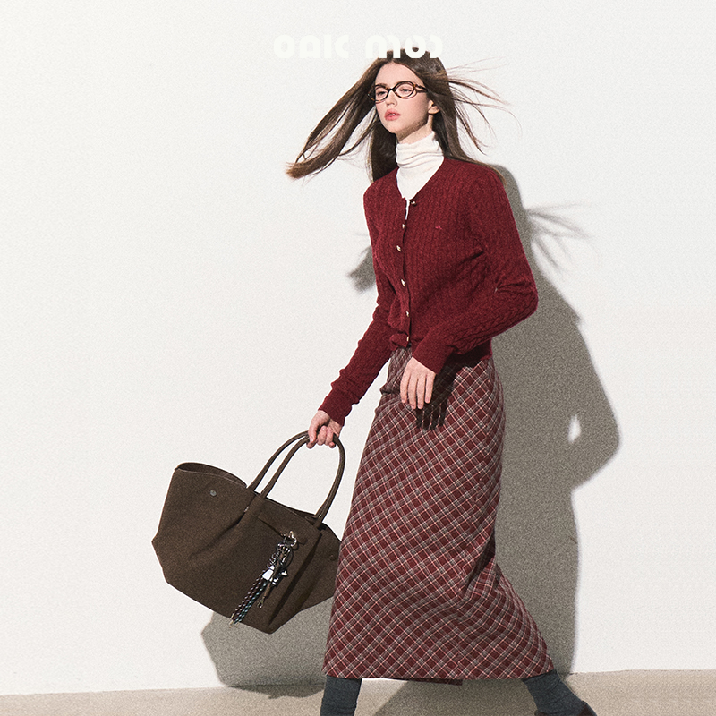 新OAKMOO/"一个人的庆典" 复古圣诞节日氛围感格纹开叉直筒长半裙