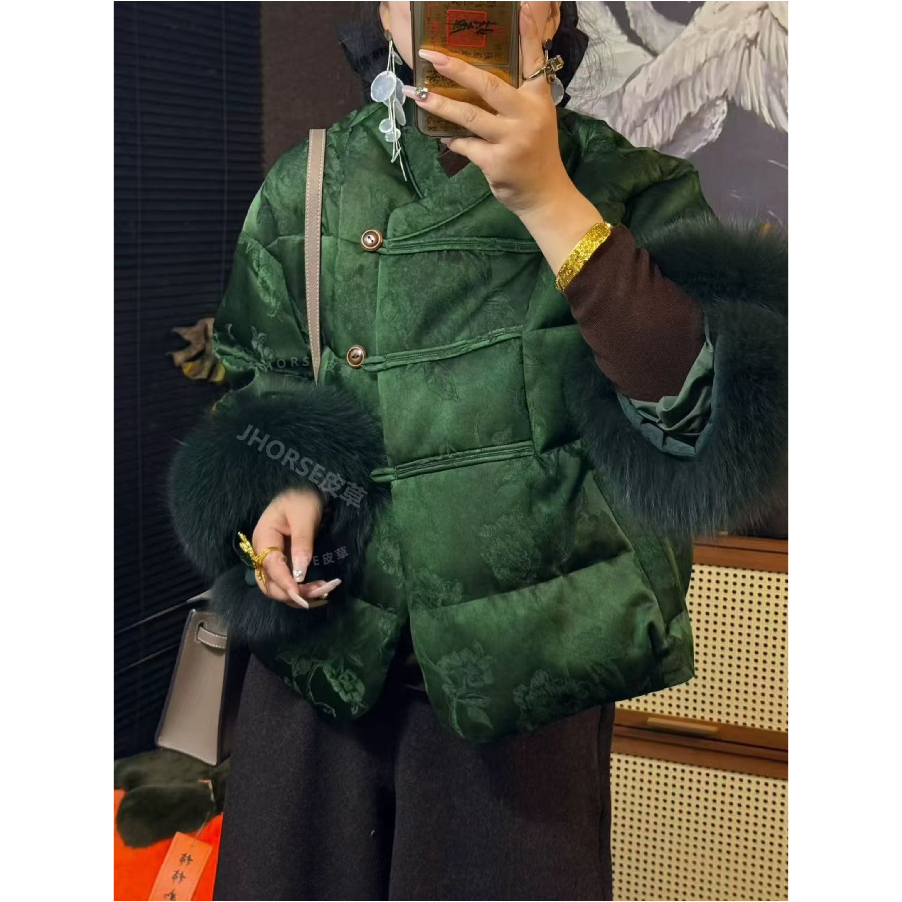 WYK L胸124长63贵气暗纹提花显白小众高级毛毛袖口羽绒外套 4751