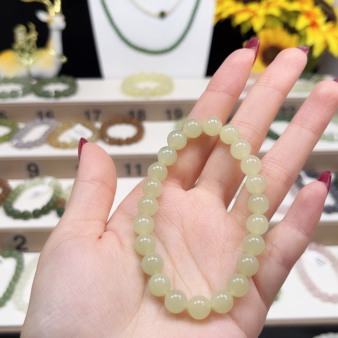 甜***味和田玉未镶嵌手链