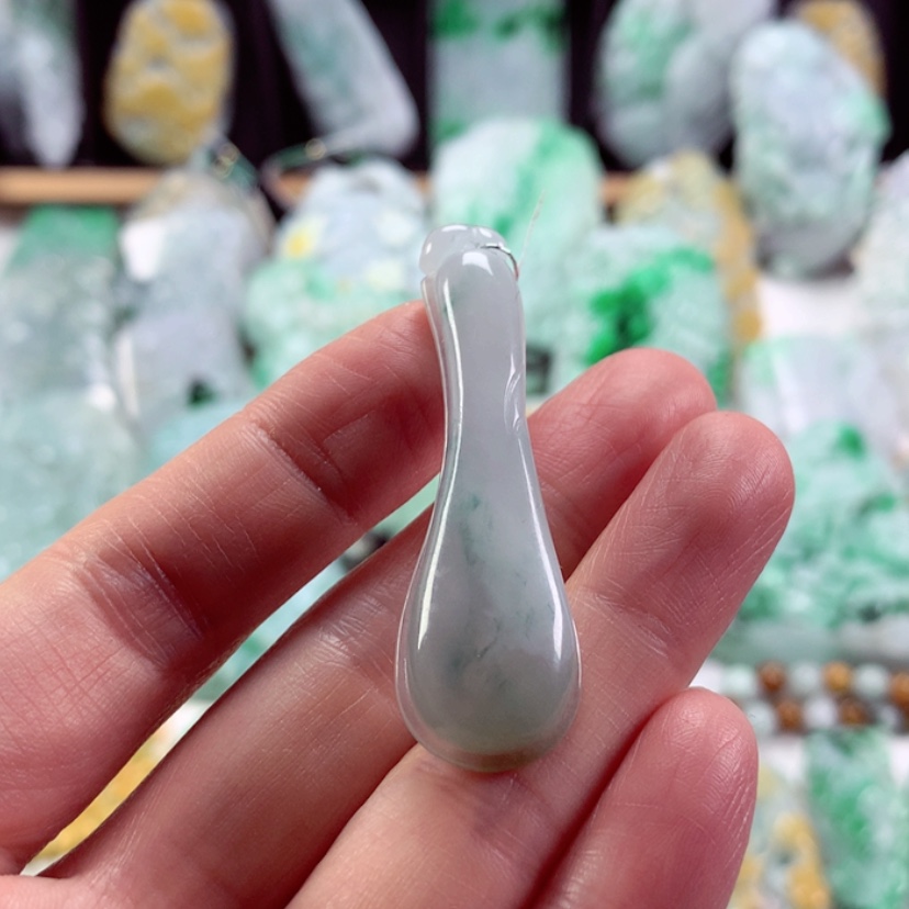 【闪购商品】翡翠吊坠(不含链)未镶嵌