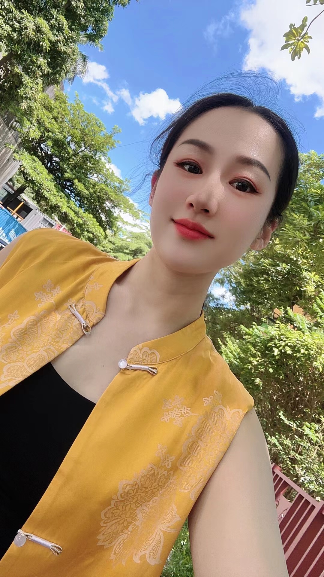 （南油苗苗推荐）高定孤品版衣专用链接