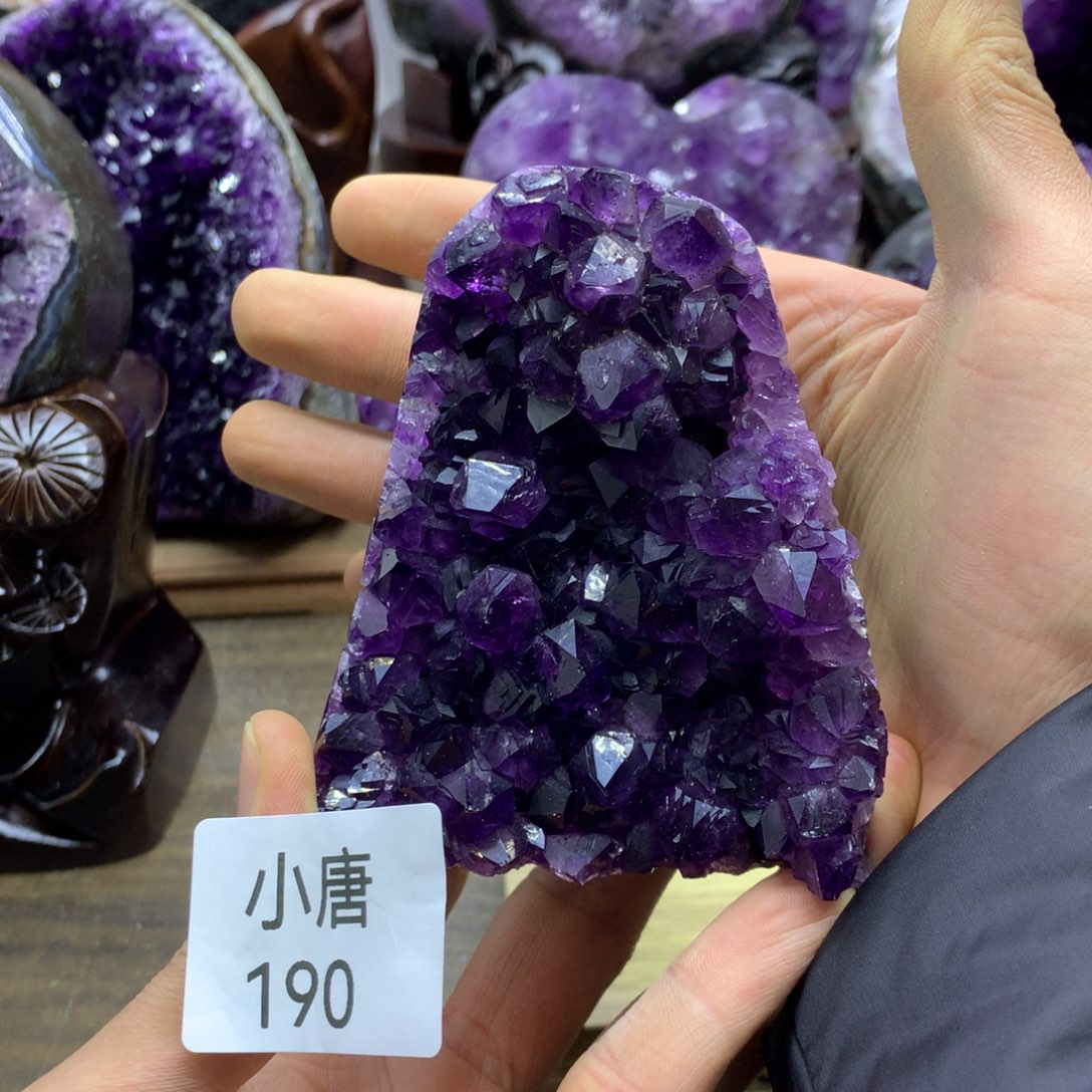 紫晶大型摆件（非配饰）未镶嵌