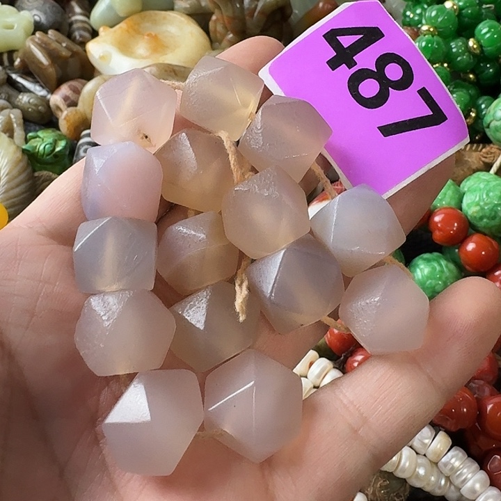 玛瑙/玉髓未镶嵌颈饰