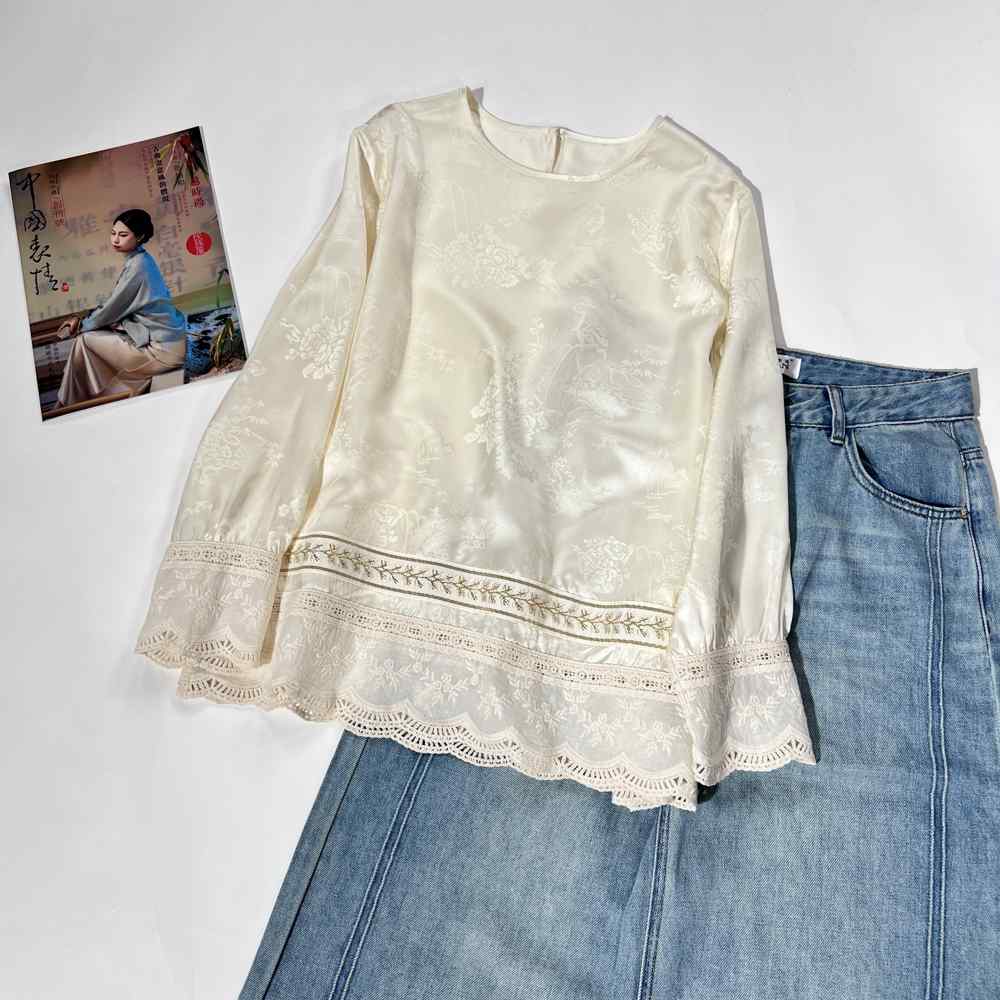 1015 新中式国风圆领蕾丝拼接长袖T恤上衣